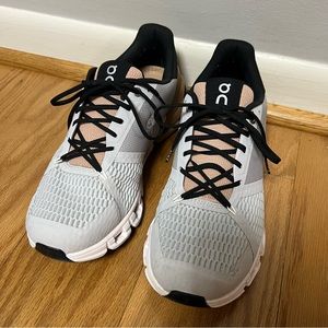 Cloudflyer ON tennis shoes Women’s size 10 Glacier/Rosebrown